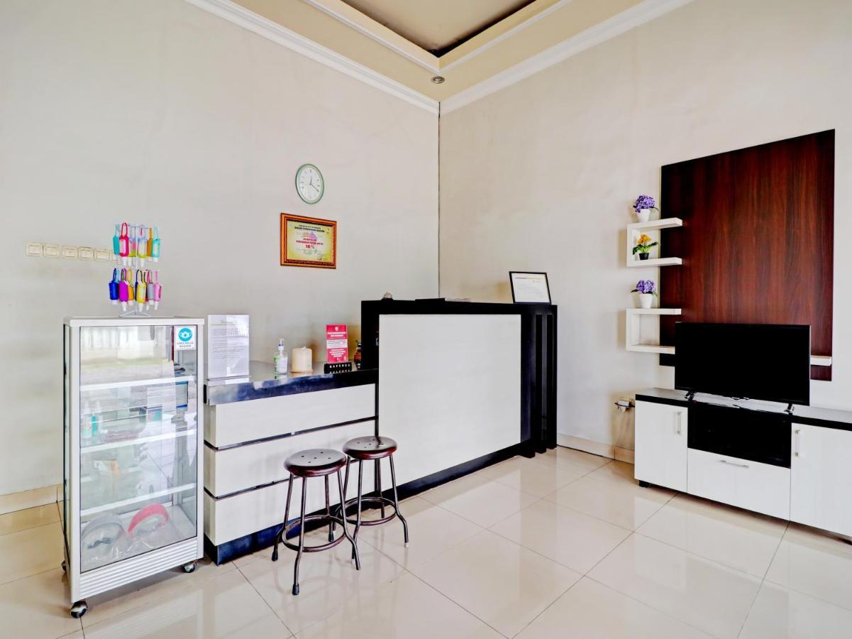 Oyo 90347 Hotel Srikandi Syariah Tasikmalaya Exteriör bild