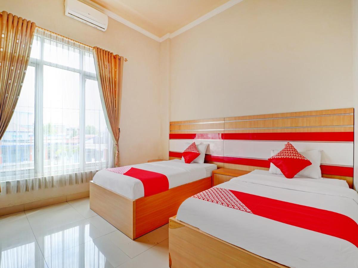 Oyo 90347 Hotel Srikandi Syariah Tasikmalaya Exteriör bild